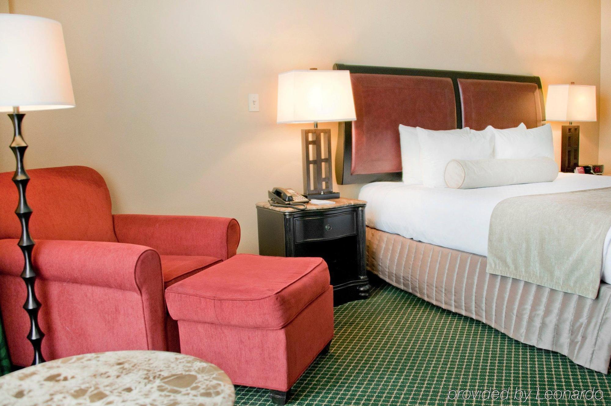 Crowne Plaza Pensacola Grand Hotel ภายนอก รูปภาพ