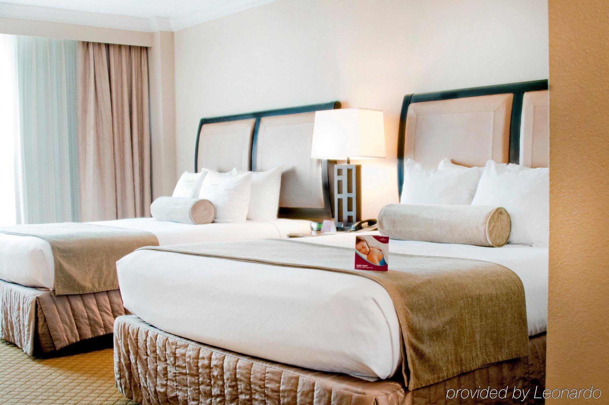 Crowne Plaza Pensacola Grand Hotel ภายนอก รูปภาพ