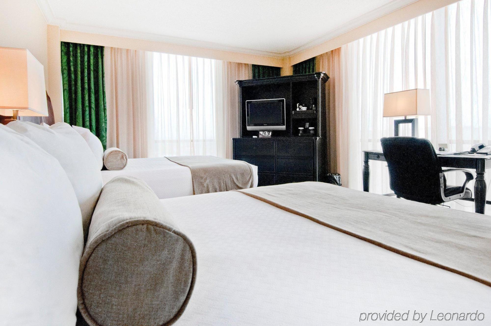 Crowne Plaza Pensacola Grand Hotel ภายนอก รูปภาพ