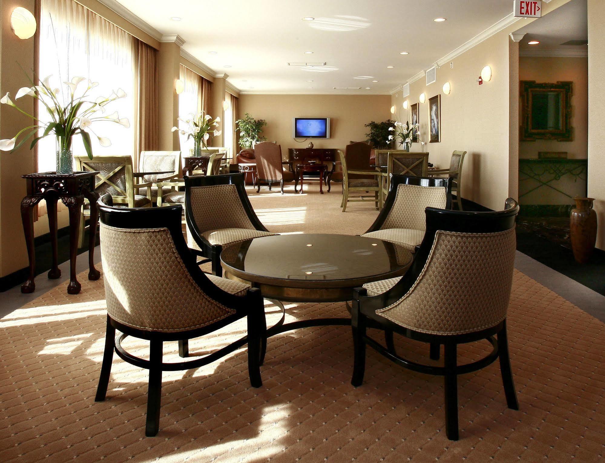 Crowne Plaza Pensacola Grand Hotel ภายนอก รูปภาพ